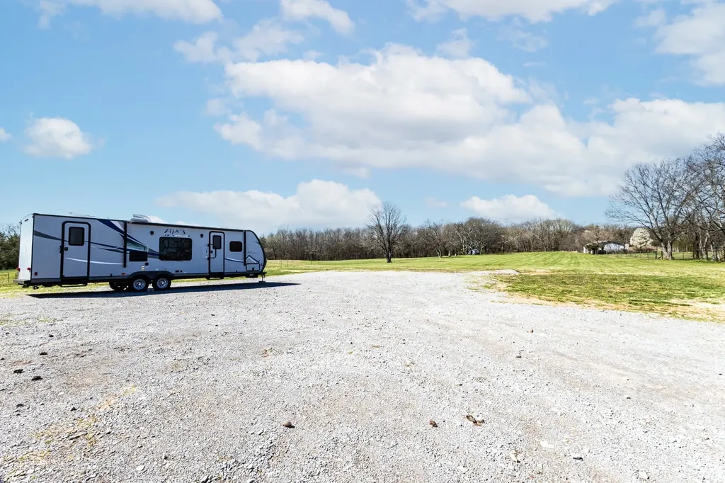 2484 Coles Ferry Pike Lebanon TN 37087