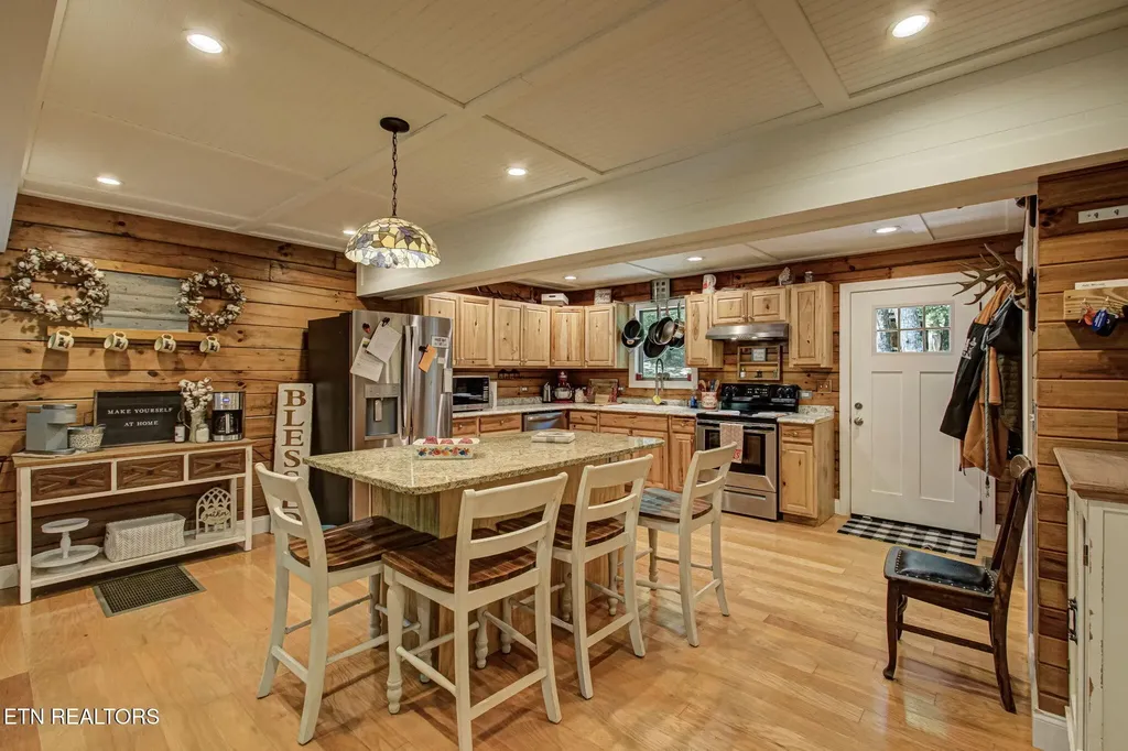 2240 Smith Mountain Road Rockwood TN 37854