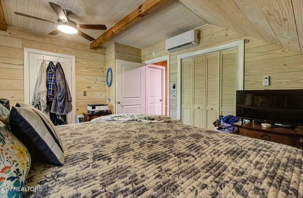 2240 Smith Mountain Road Rockwood TN 37854