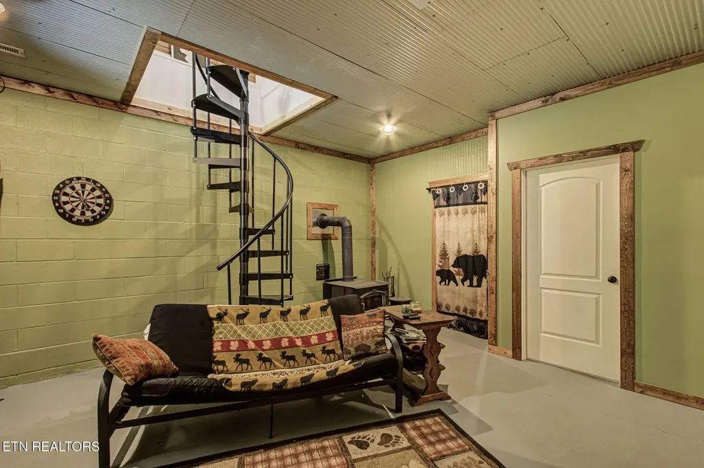 2240 Smith Mountain Road Rockwood TN 37854