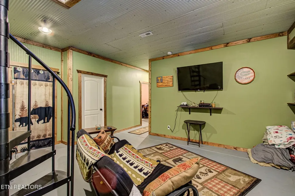 2240 Smith Mountain Road Rockwood TN 37854