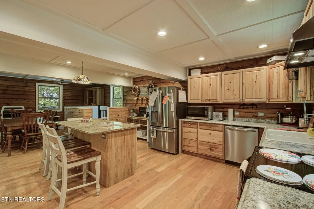 2240 Smith Mountain Road Rockwood TN 37854