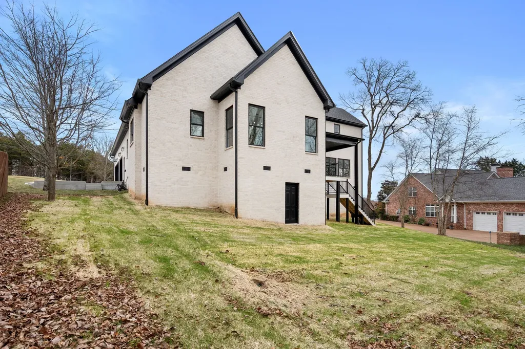 1671 Allendale Drive Nolensville TN 37135