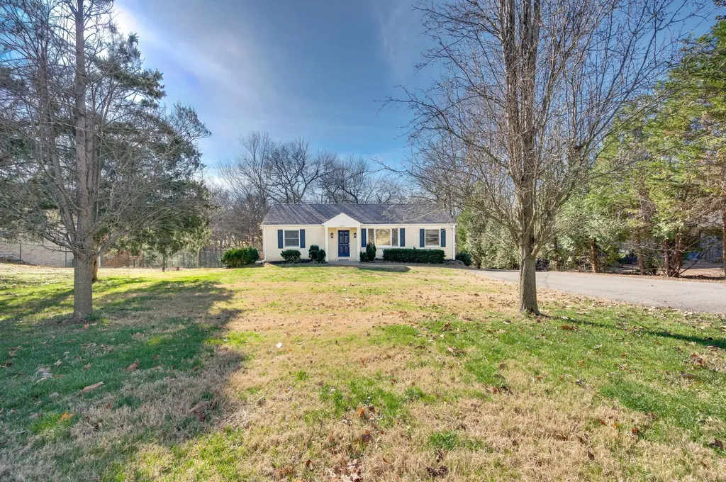 843 Summerly Drive Nashville TN 37209