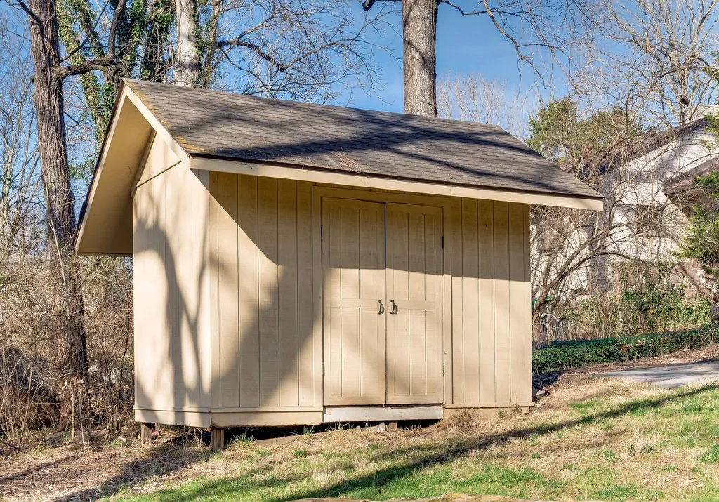 843 Summerly Drive Nashville TN 37209