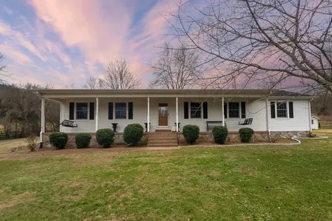 6680 Walker Creek Road Alexandria TN 37012