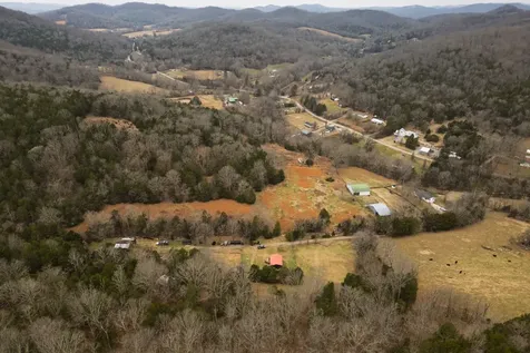 6680 Walker Creek Road Alexandria TN 37012