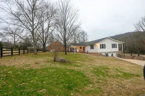 6680 Walker Creek Road Alexandria TN 37012