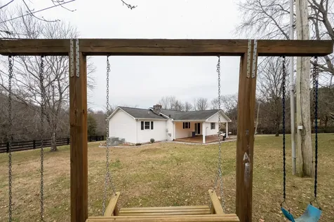 6680 Walker Creek Road Alexandria TN 37012