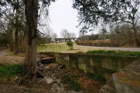 6680 Walker Creek Road Alexandria TN 37012