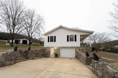 6680 Walker Creek Road Alexandria TN 37012