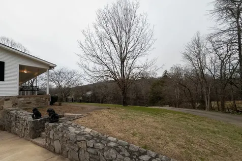 6680 Walker Creek Road Alexandria TN 37012