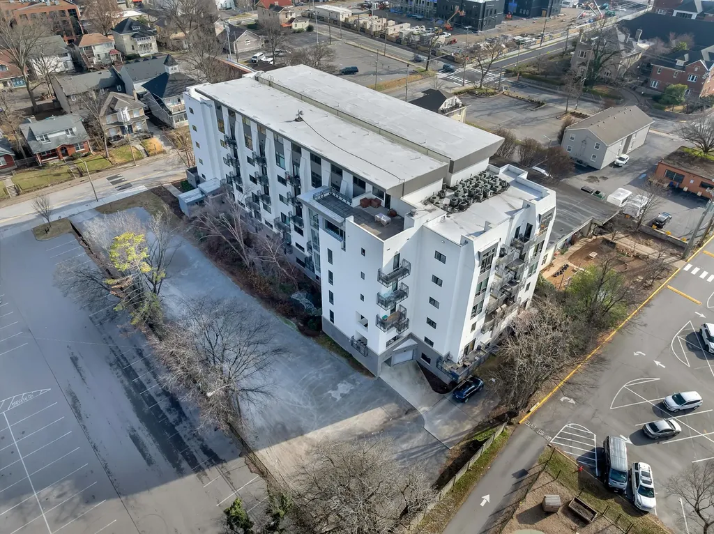 1101 18th Ave, S Nashville TN 37212
