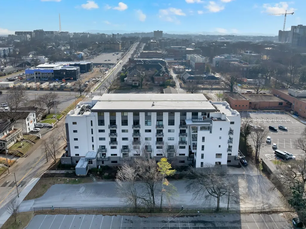1101 18th Ave, S Nashville TN 37212