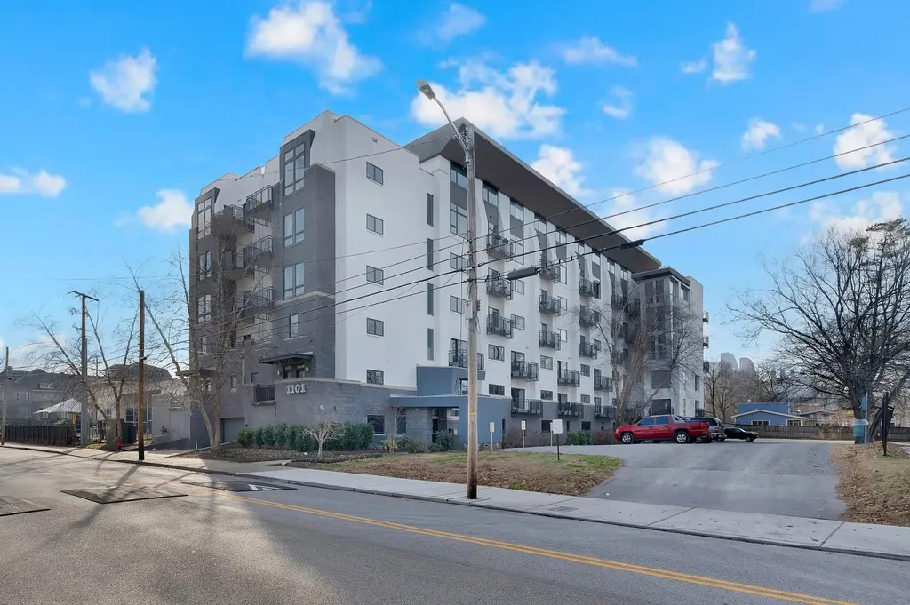 1101 18th Ave, S Nashville TN 37212