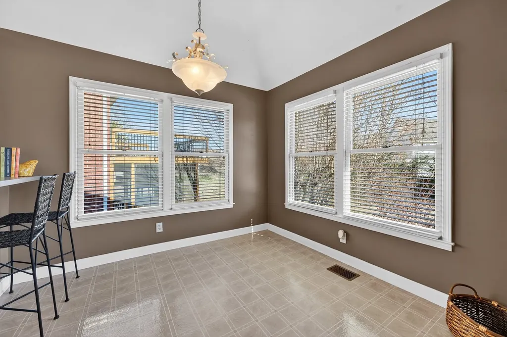 5553 Peninsula Park Landing Hermitage TN 37076