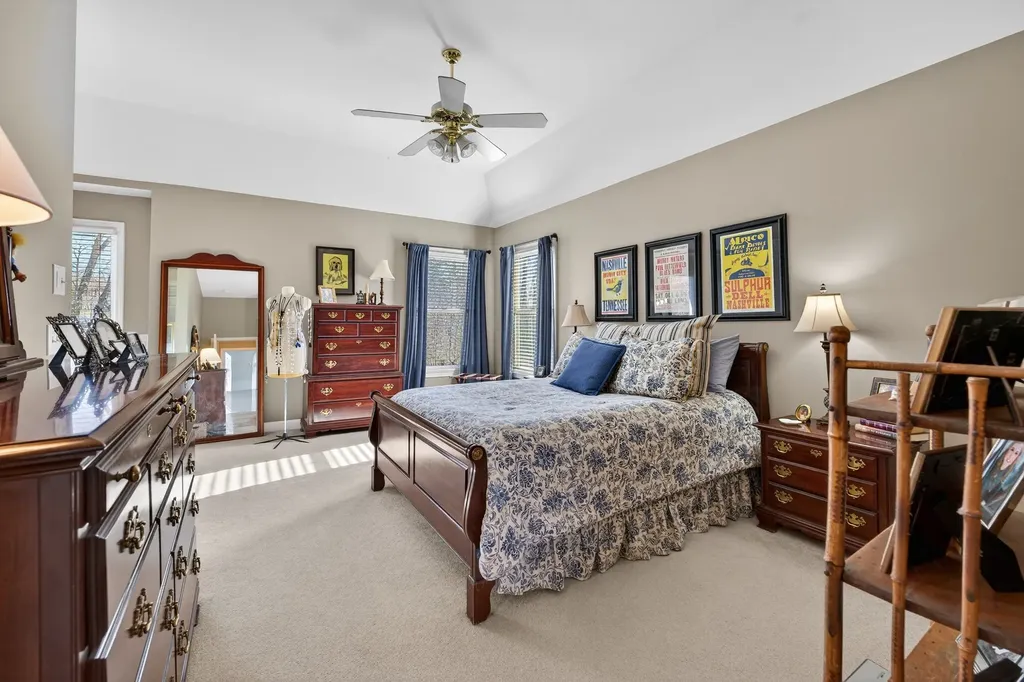 5553 Peninsula Park Landing Hermitage TN 37076