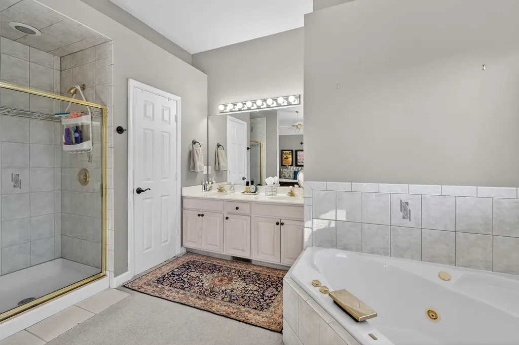 5553 Peninsula Park Landing Hermitage TN 37076