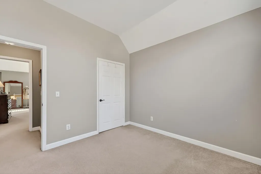 5553 Peninsula Park Landing Hermitage TN 37076