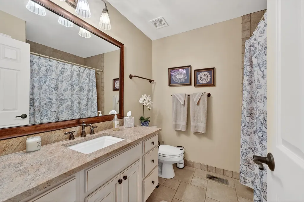 5553 Peninsula Park Landing Hermitage TN 37076