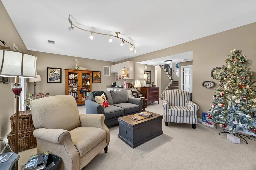 5553 Peninsula Park Landing Hermitage TN 37076