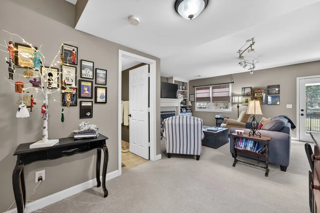 5553 Peninsula Park Landing Hermitage TN 37076
