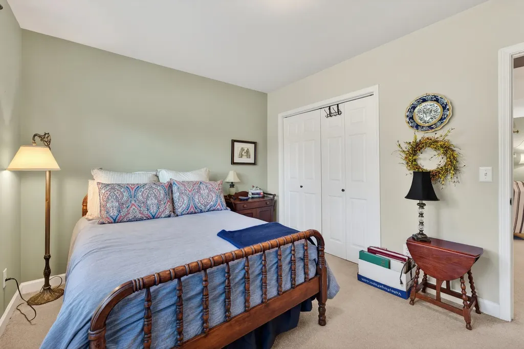 5553 Peninsula Park Landing Hermitage TN 37076