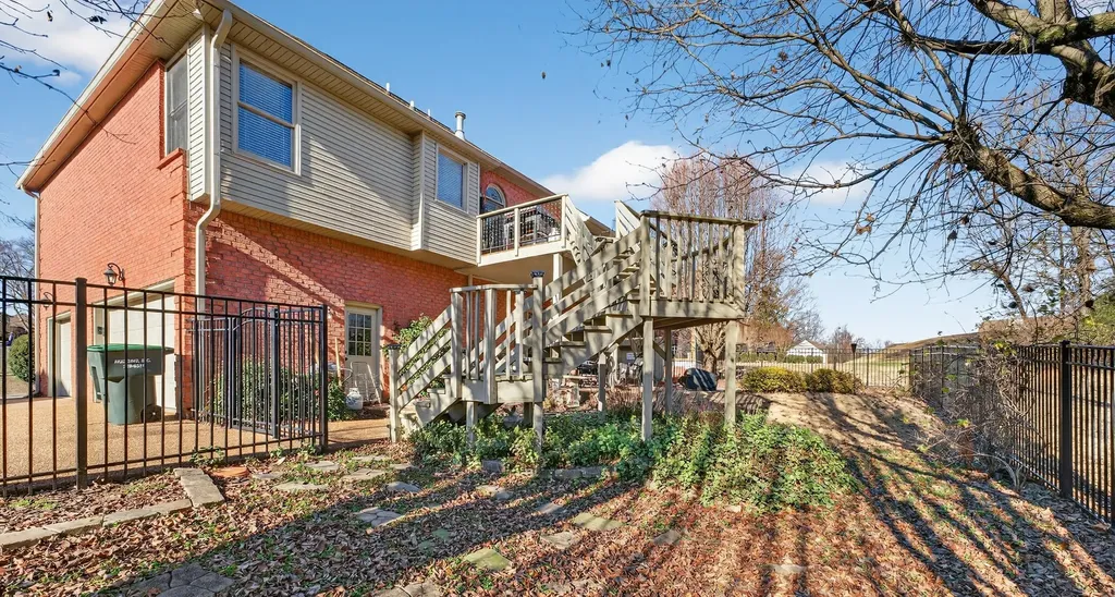 5553 Peninsula Park Landing Hermitage TN 37076