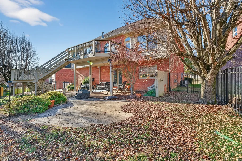 5553 Peninsula Park Landing Hermitage TN 37076
