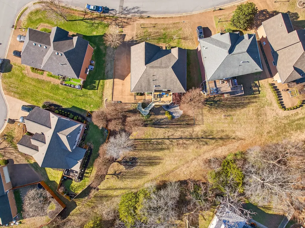 5553 Peninsula Park Landing Hermitage TN 37076