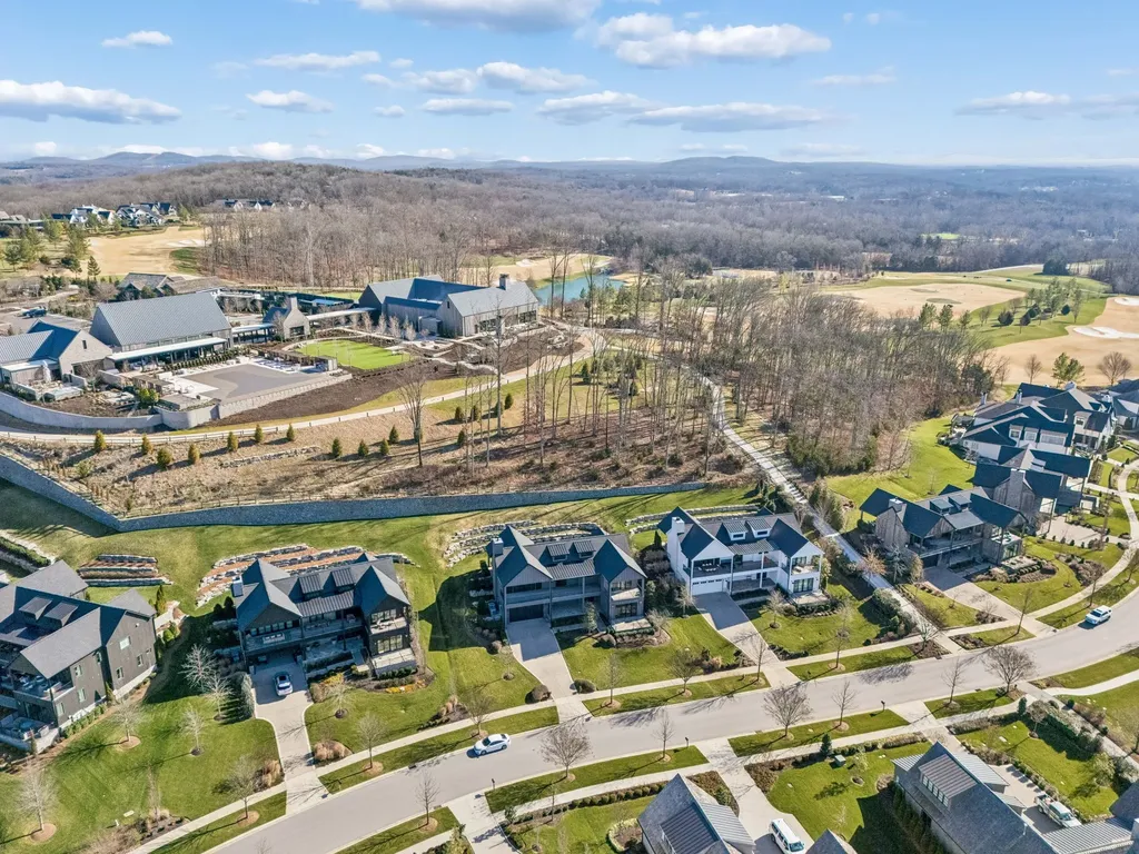 7349 Harlow Drive College Grove TN 37046