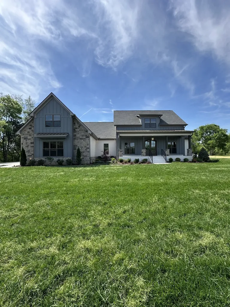 5024 Halls Hill Pike Murfreesboro TN 37130