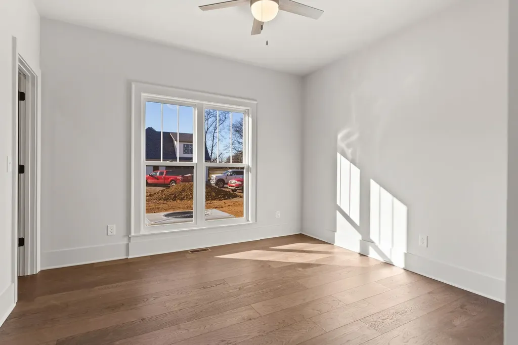 5024 Halls Hill Pike Murfreesboro TN 37130