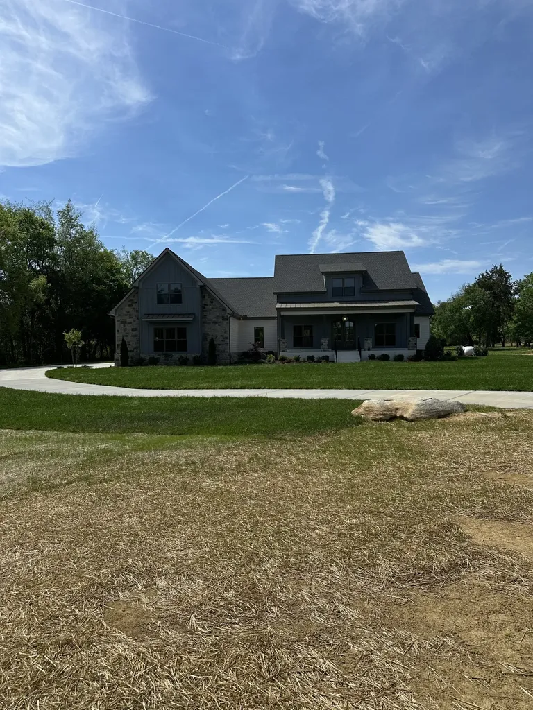 5024 Halls Hill Pike Murfreesboro TN 37130