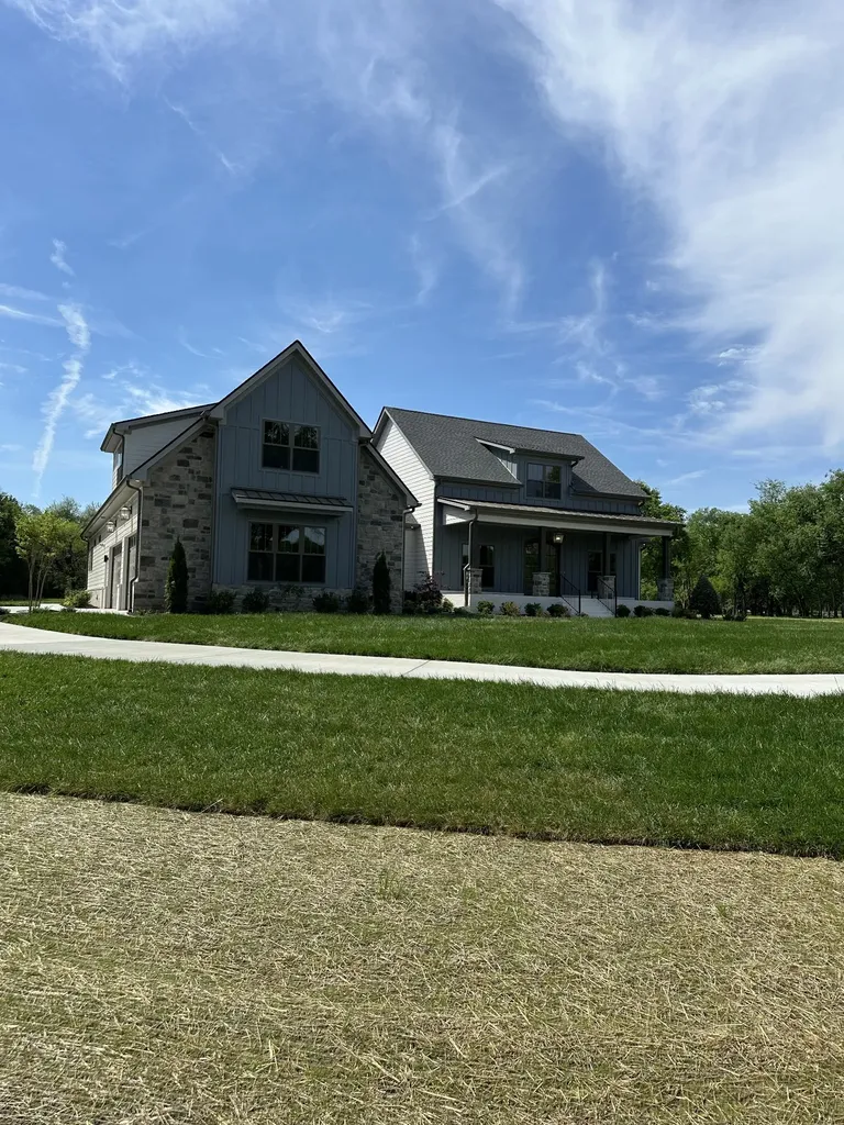 5024 Halls Hill Pike Murfreesboro TN 37130