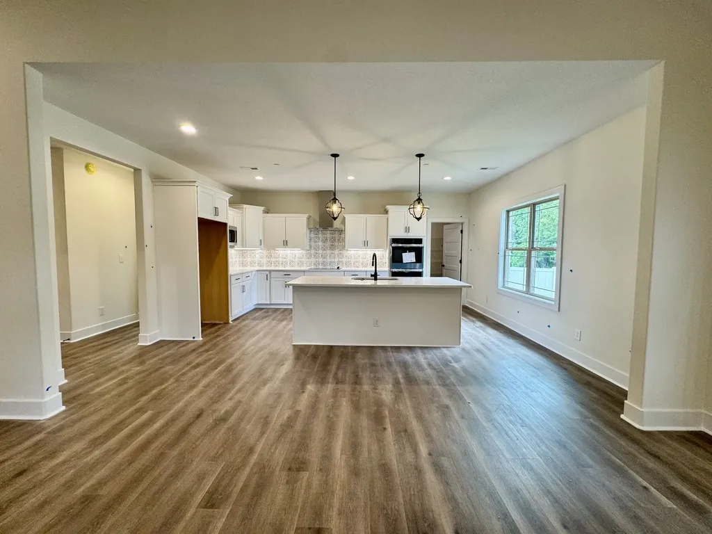 390 Young Lane Pleasant View TN 37146