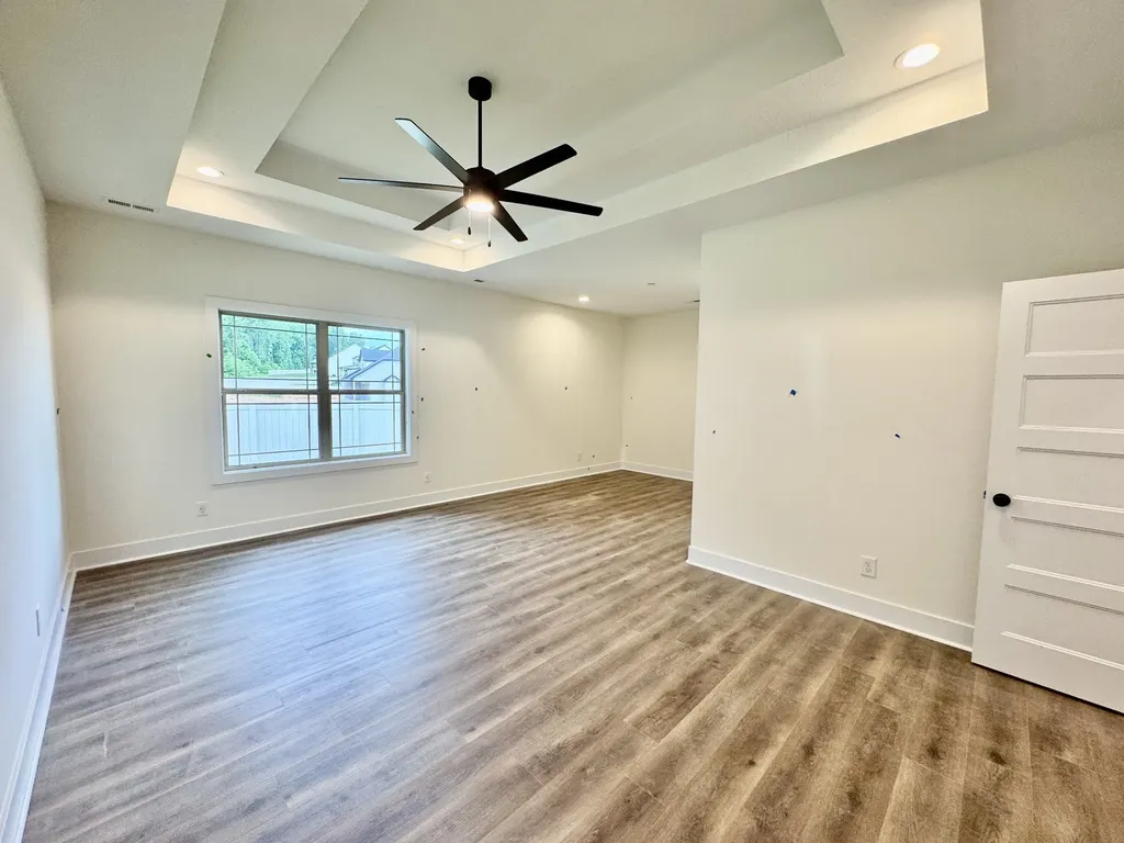 390 Young Lane Pleasant View TN 37146