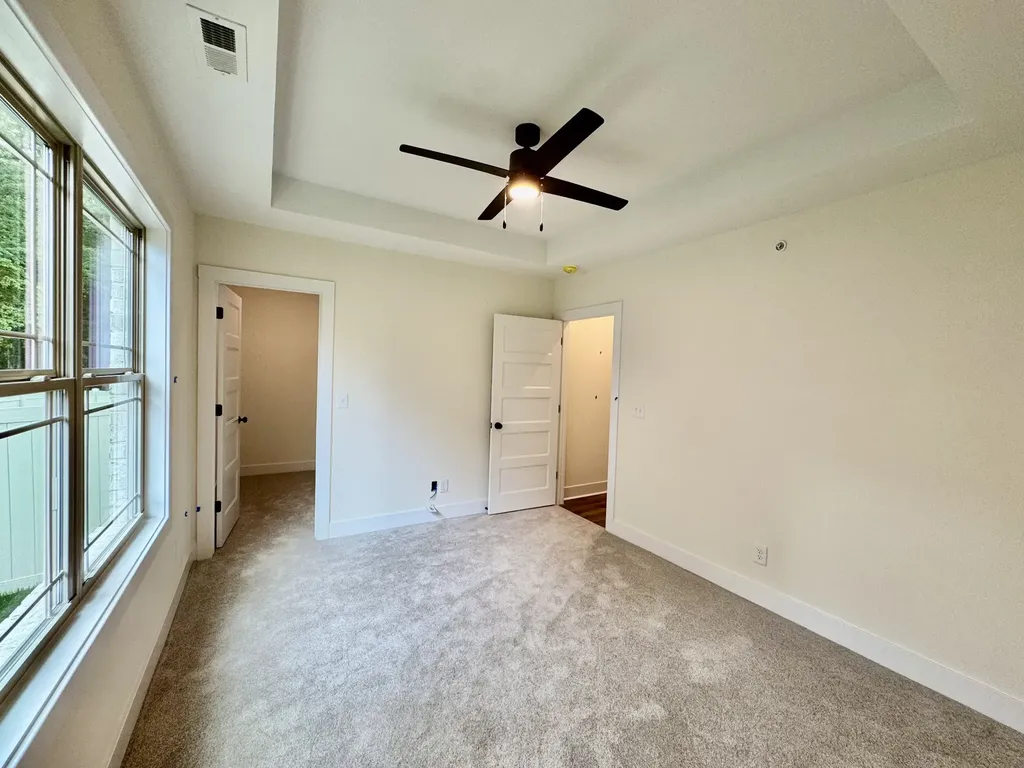 390 Young Lane Pleasant View TN 37146