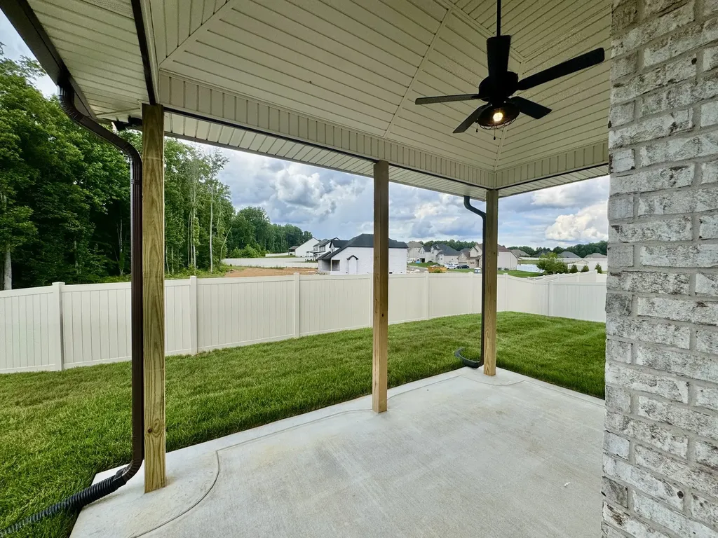 390 Young Lane Pleasant View TN 37146