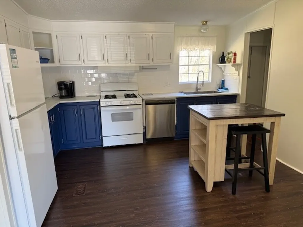 1280B Louisville Highway Goodlettsville TN 37072