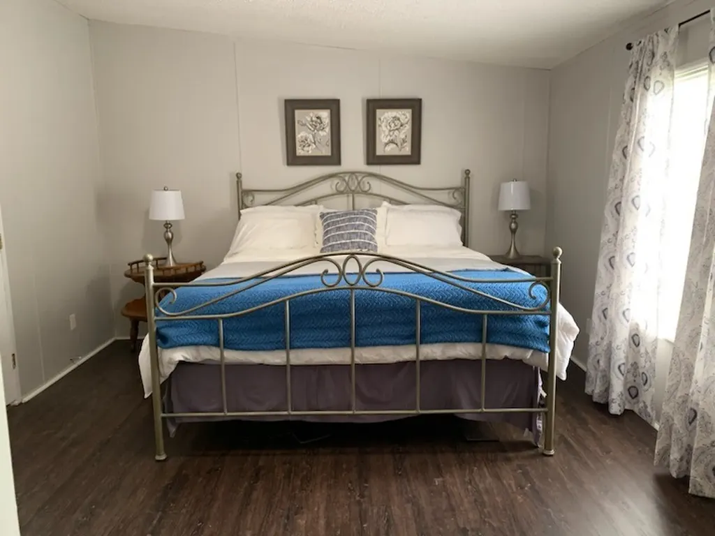1280B Louisville Highway Goodlettsville TN 37072