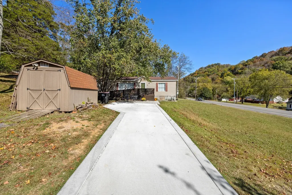 1280B Louisville Highway Goodlettsville TN 37072