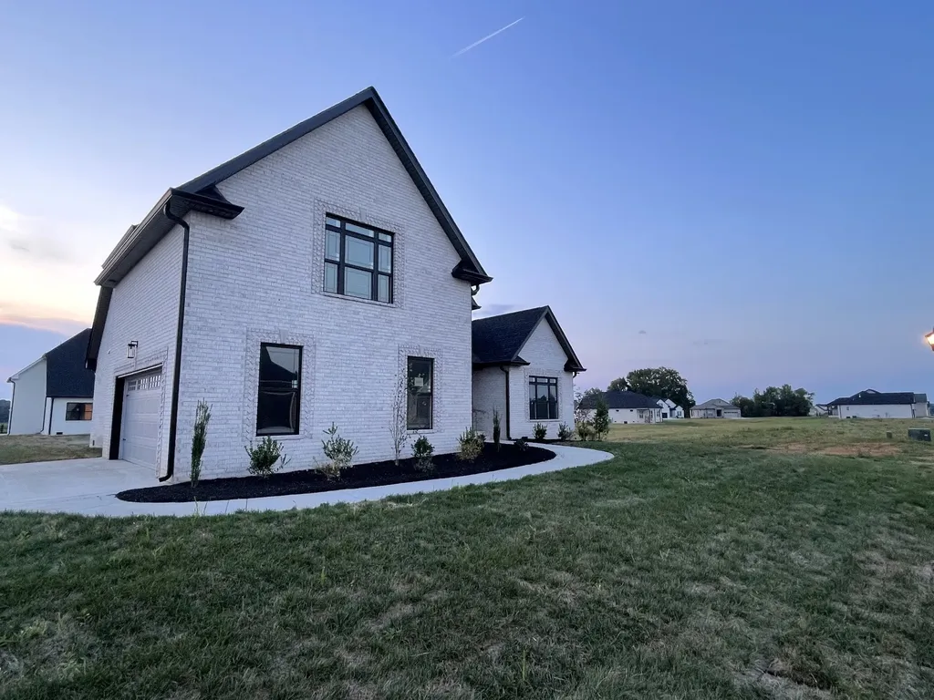 1717 Oliver Park Boulevard Clarksville TN 37043