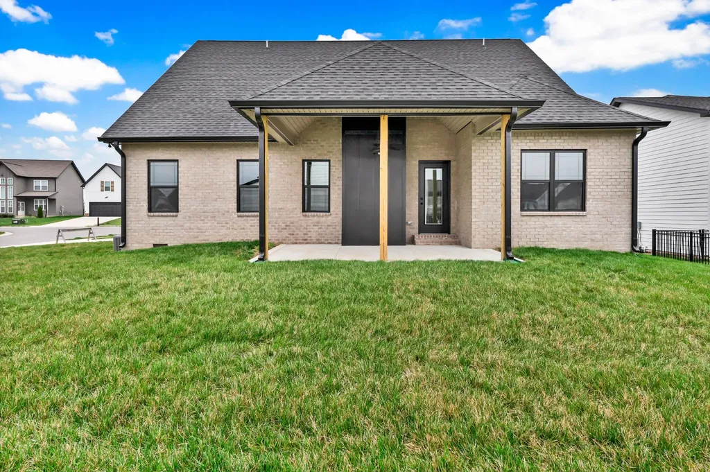 443 Spiderwort Drive Clarksville TN 37043