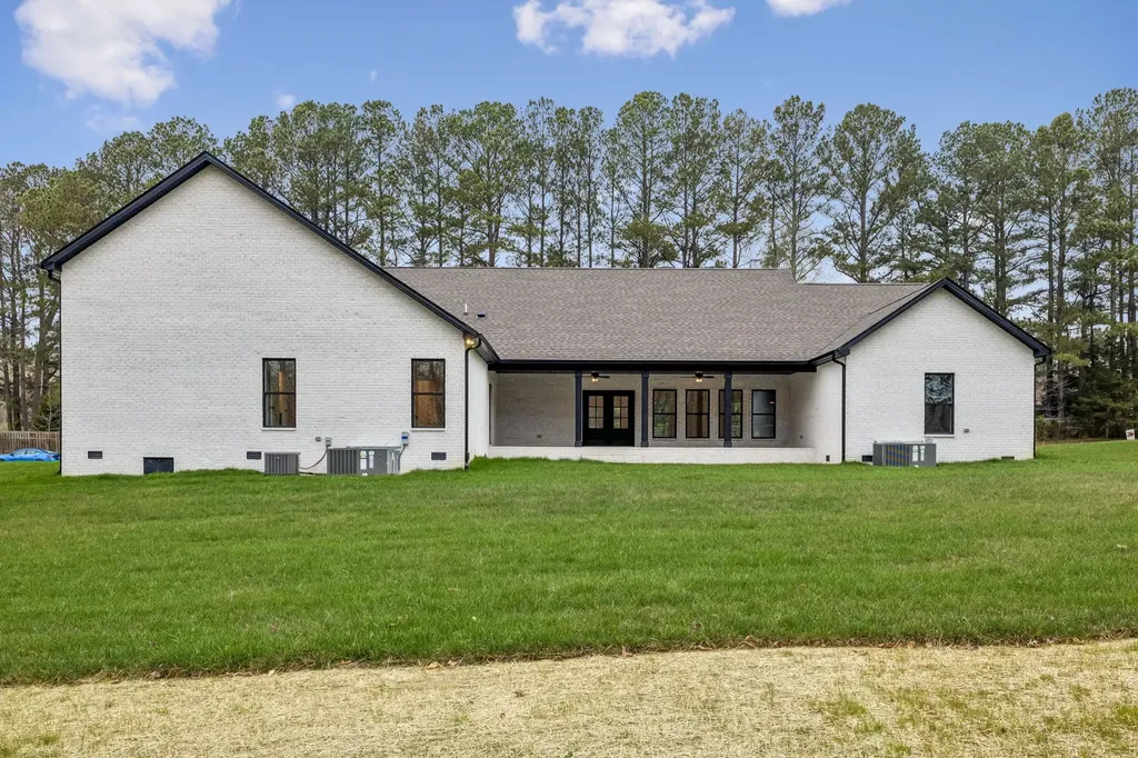 4017 Sadie Grace Way Clarksville TN 37042