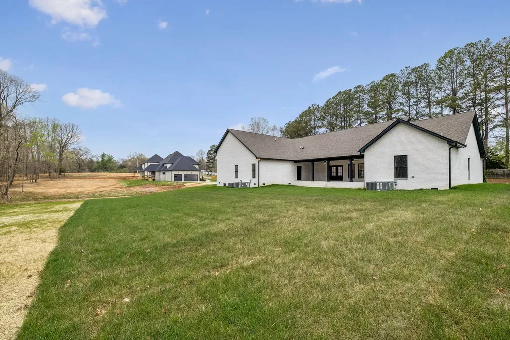 4017 Sadie Grace Way Clarksville TN 37042