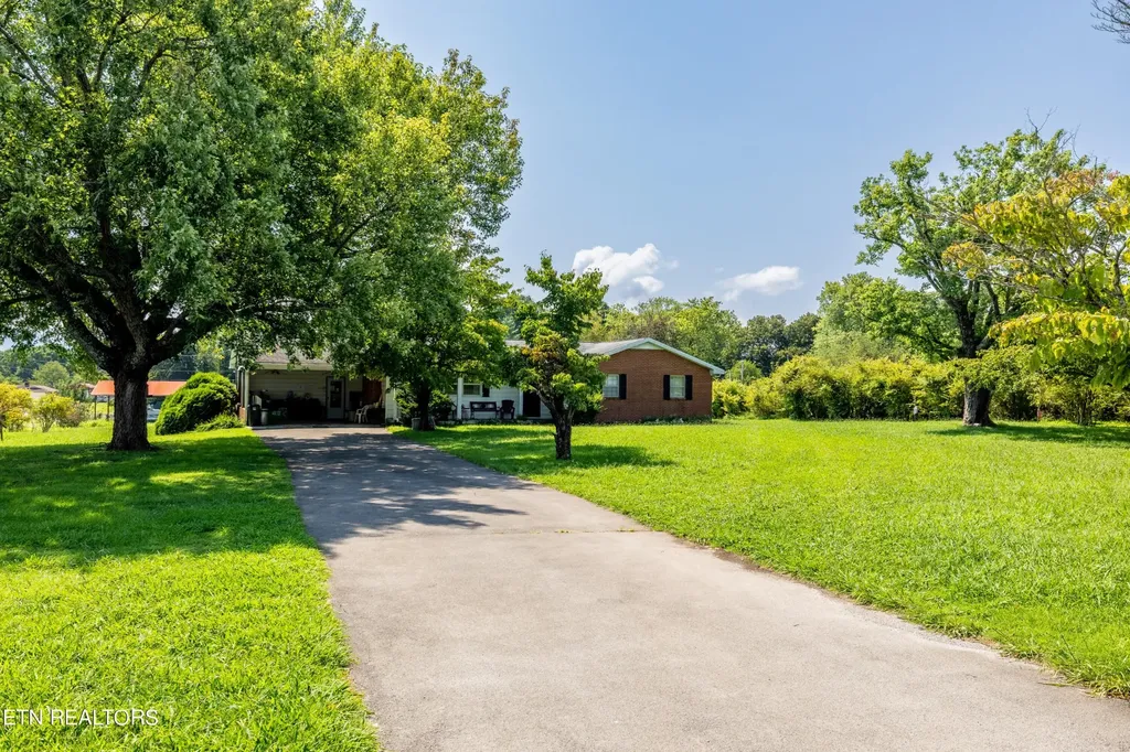 111 Harmon Road Maryville TN 37804