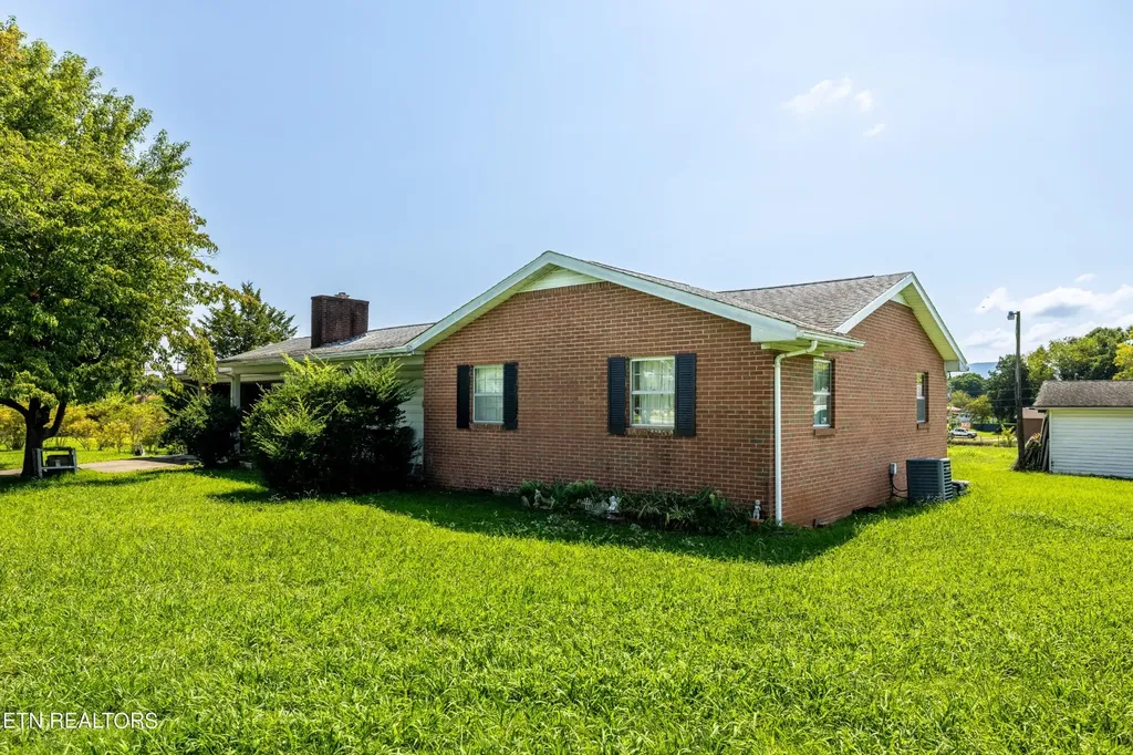 111 Harmon Road Maryville TN 37804
