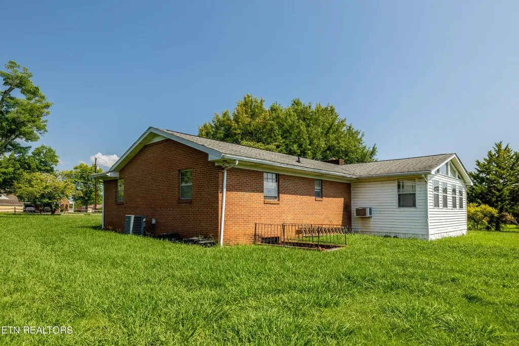 111 Harmon Road Maryville TN 37804