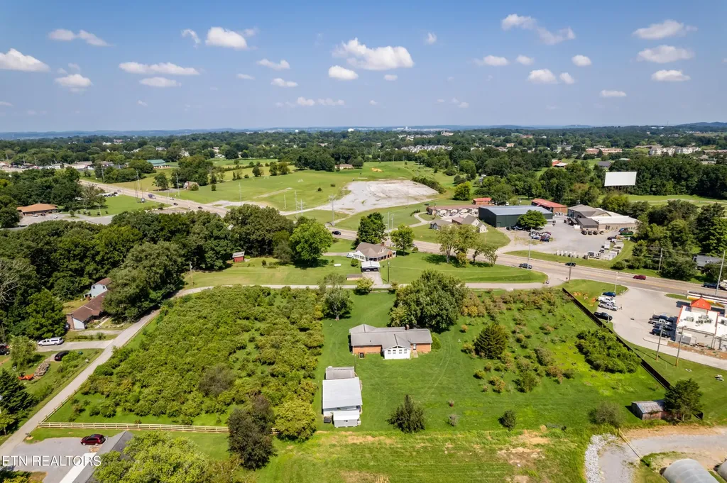111 Harmon Road Maryville TN 37804